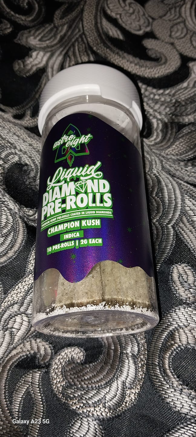 Customer photo review of Champion Kush - Liquid Diamond Pre-Rolls