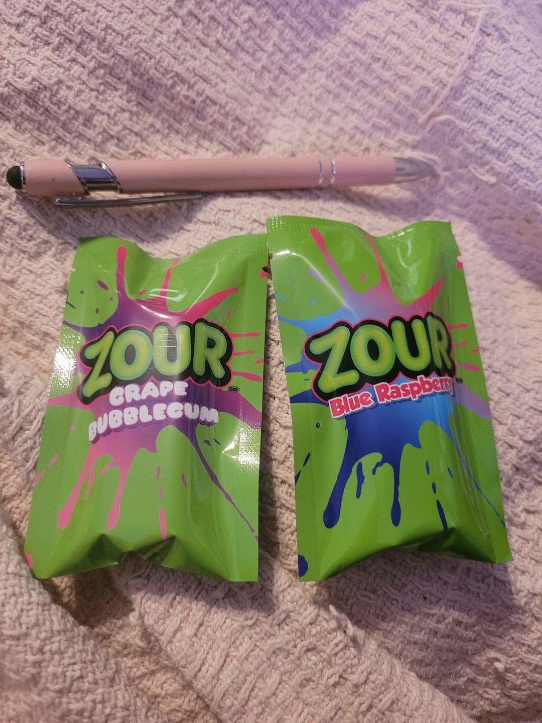 Customer photo review of GRAPE BUBBLEGUM 1.5ML VAPE