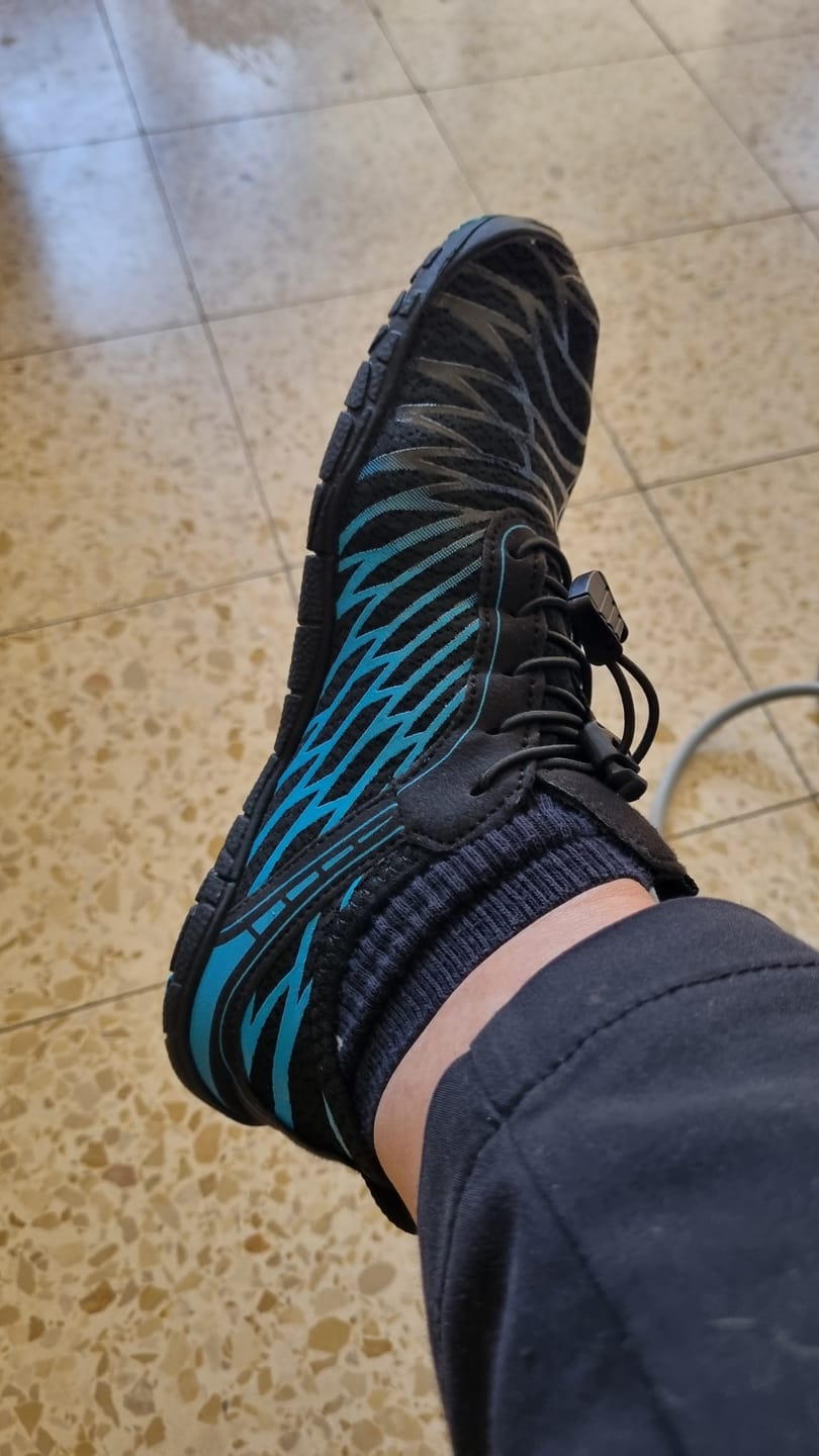 Customer photo review of מנור קלאוד - נעלי ברפוט