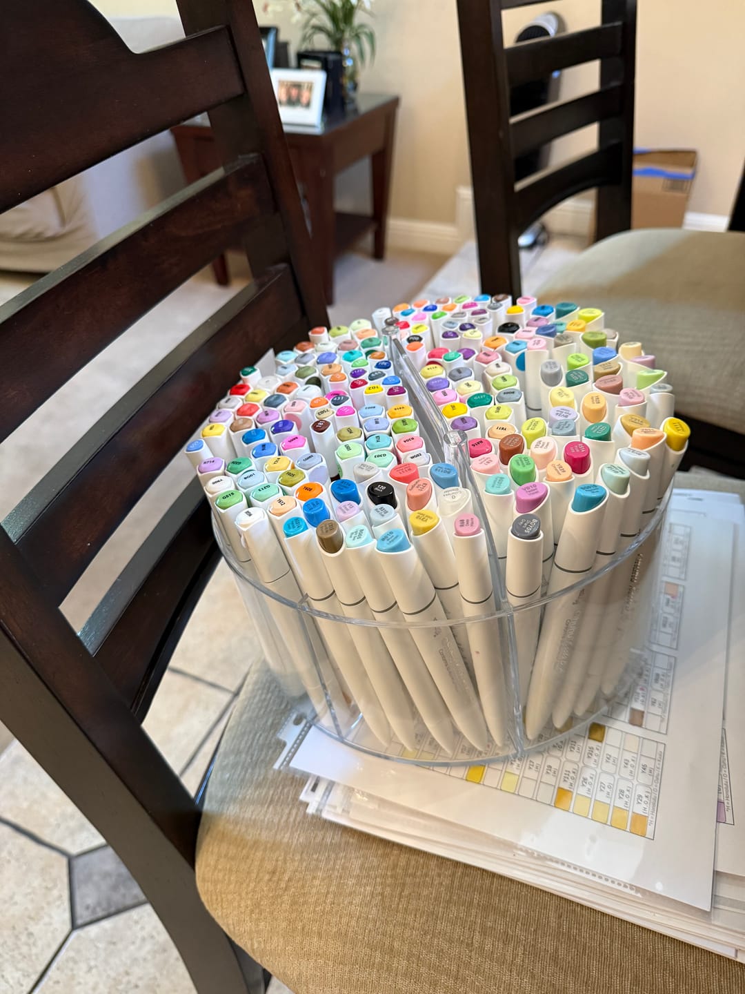 Customer photo review of Ohuhu 360° Rotating Clear Acrylic Marker Organizer