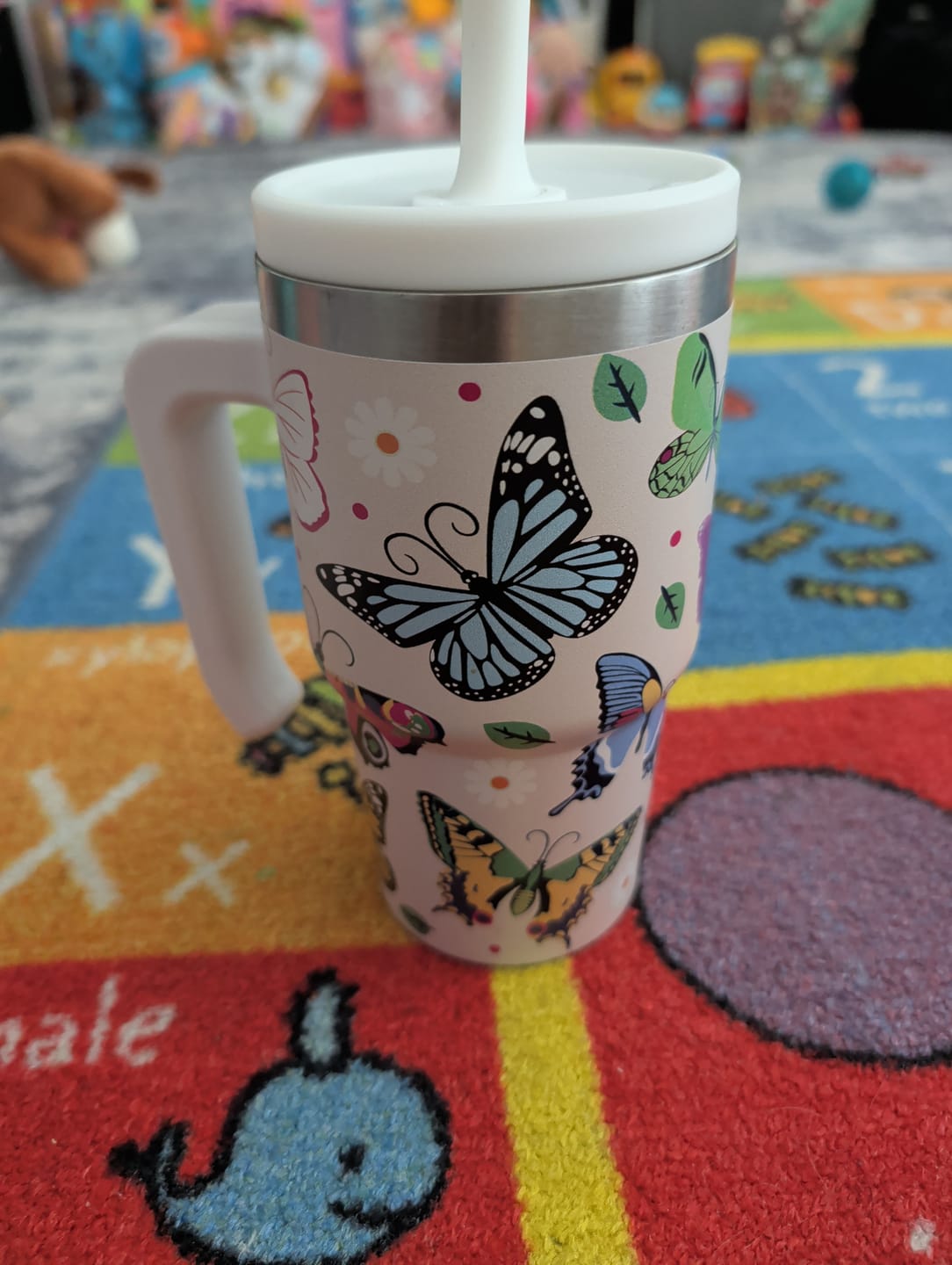 Customer photo review of Butterfly Spill Proof Kids CREWCUP 20oz