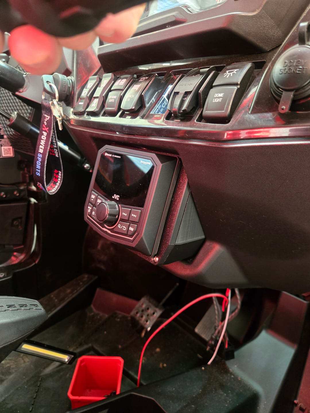 Customer photo review of EZ-Tunes Radio mount