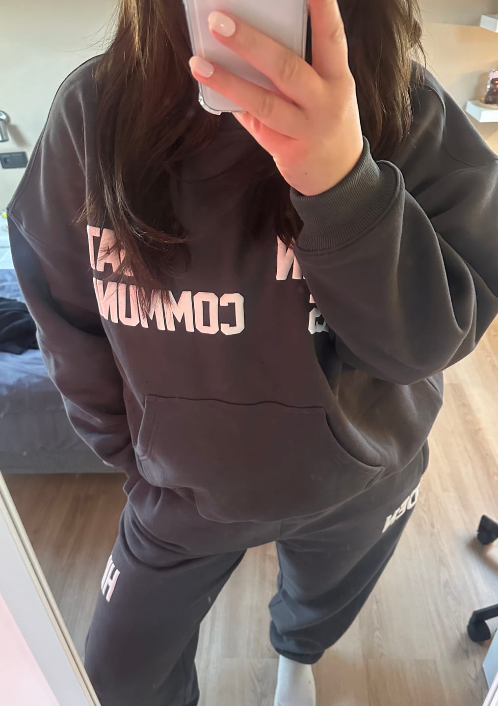 Customer photo review of GATED COMMUNITY HOODIE DARK GREY
