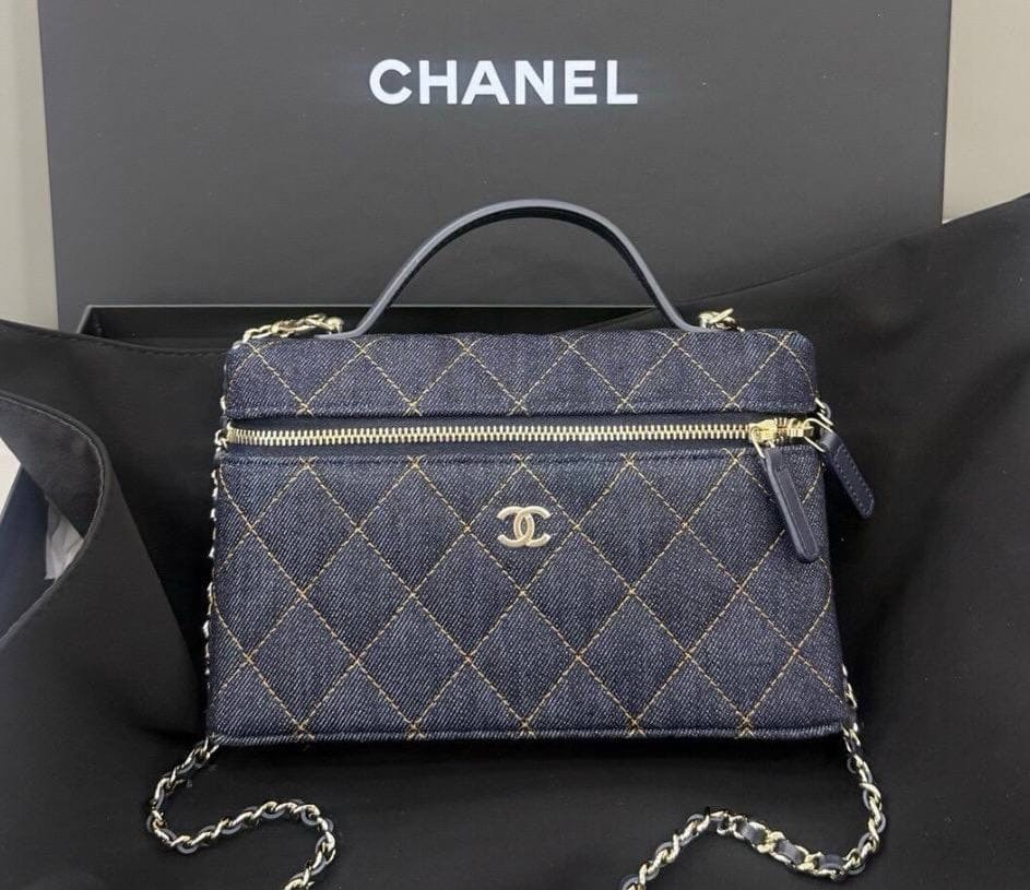 Customer photo review of Chanel 2026 Vanity Bag 19.5cm Blue Denim Leather