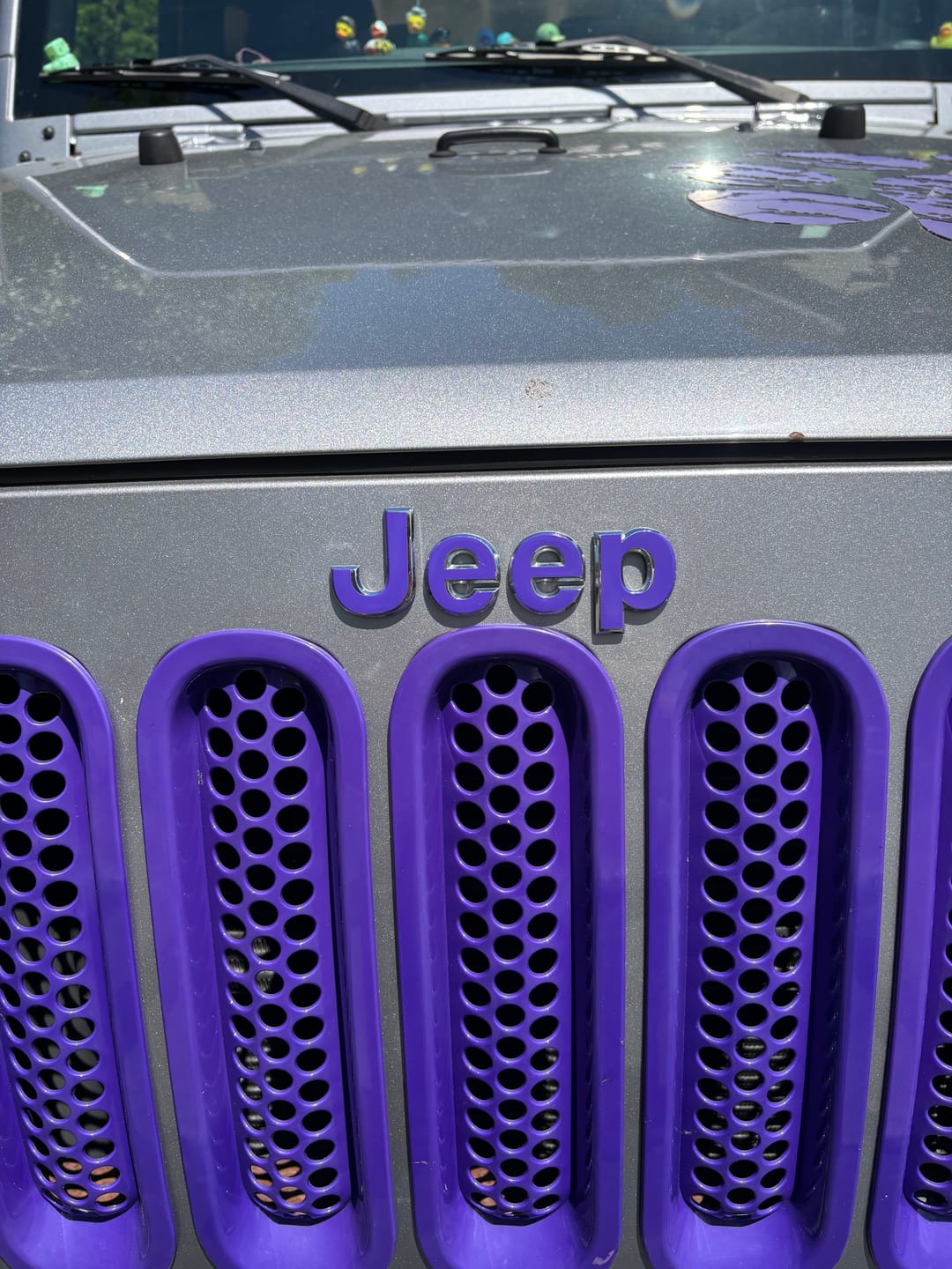 Customer photo review of JEEP Steering Wheel Emblem Overlay Decal — 30+ Colors & Designs (Flag, Topo, Animal, Solid)