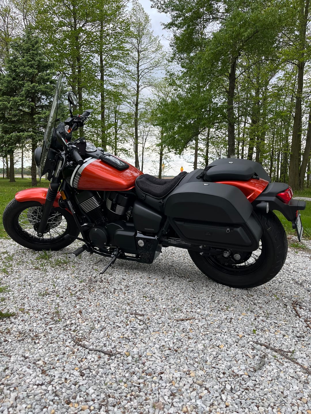 Customer photo review of 28L - Pantheon Medium Quick Mount 2024+ Honda Shadow Phantom 750 Motorcycle Saddlebags