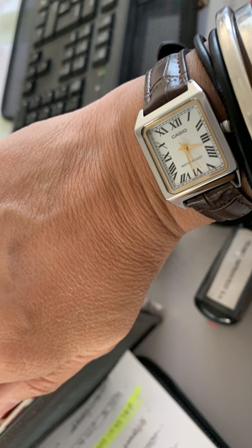 Customer photo review of Reloj Casio Tank Análogo LTP-V007L-7B2UDF Cuero Dial Blanco