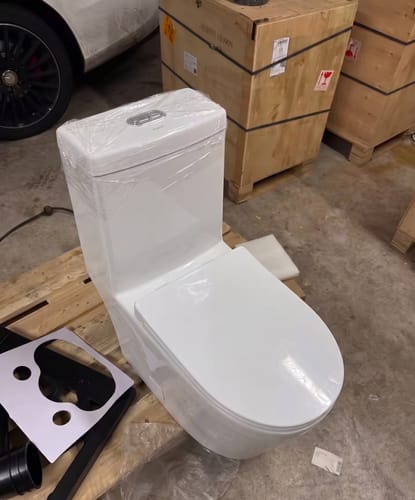 Customer photo review of Hamar - One-Piece Dual Washdown S-Trap Siphon Flushing  Floor Mounted Elongated
