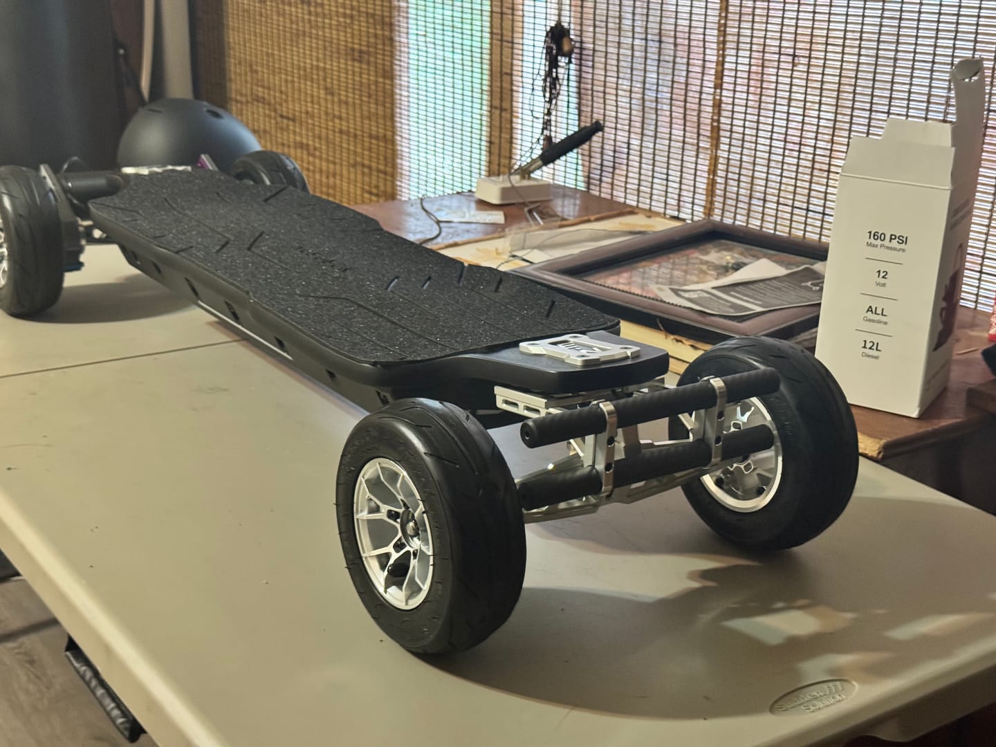 Customer photo review of Acedeck® Nomad N3 Electric Skateboard-Best All-terrain Long Range Electric Skateboard