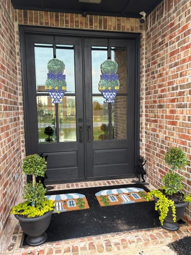 Customer photo review of Lemon Topiary Door Hanger