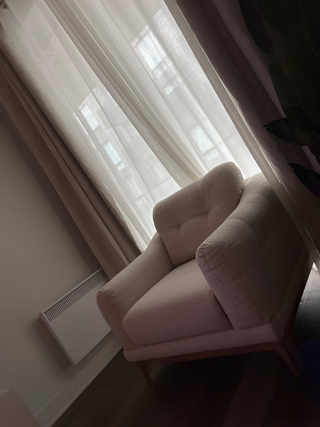 Customer photo review of LUCA - Fauteuil 39" crème