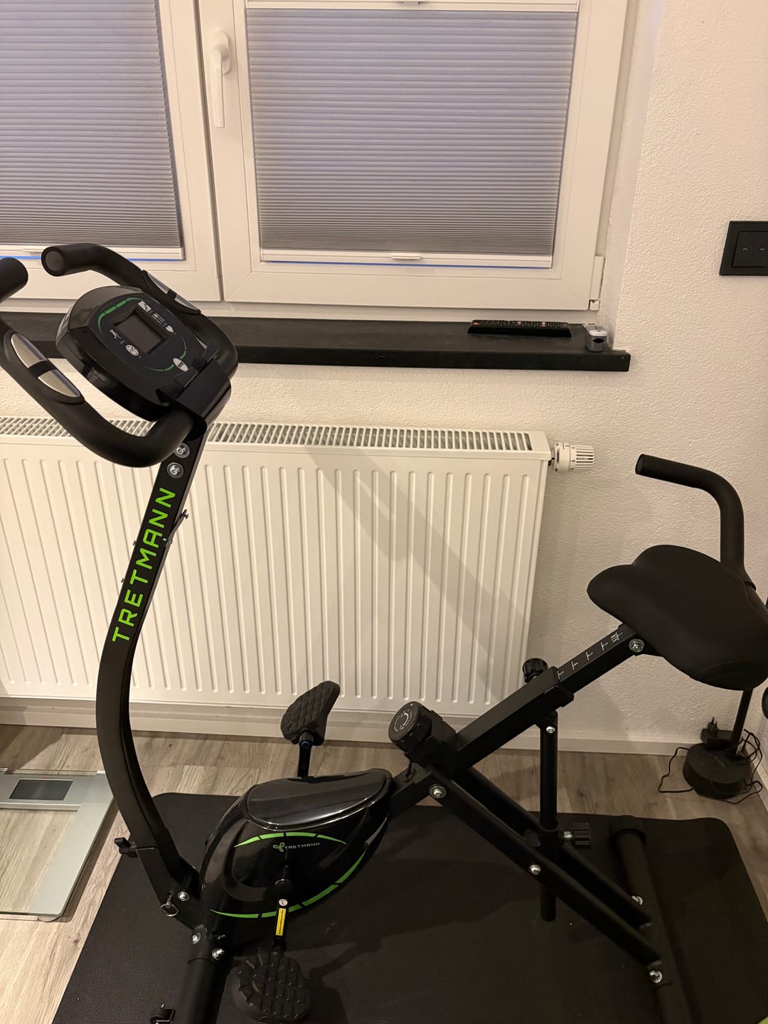 Customer photo review of Tretmann RIDE- Heimtrainer mit tiefem Einstieg