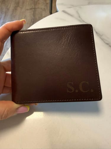 Customer photo review of Gravierte Ledergeldbörse mit Initialen