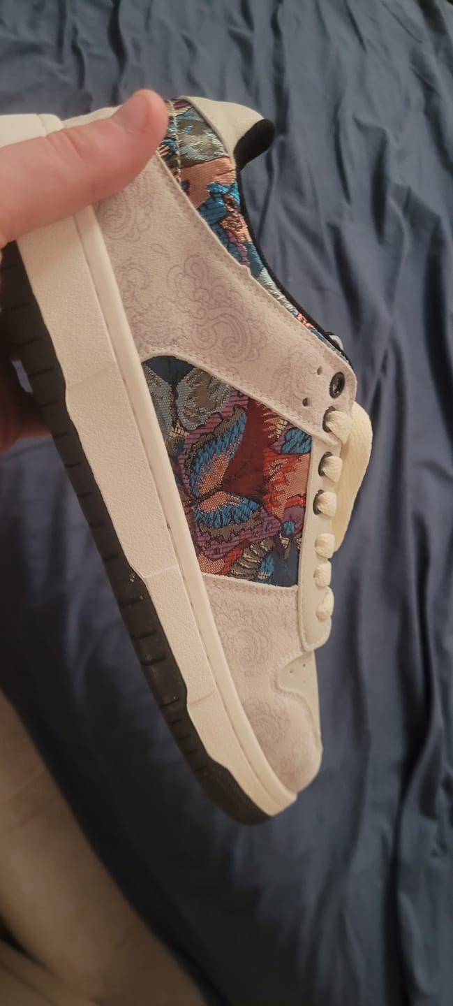 Customer photo review of Dunhuang Mythos Sneakers
