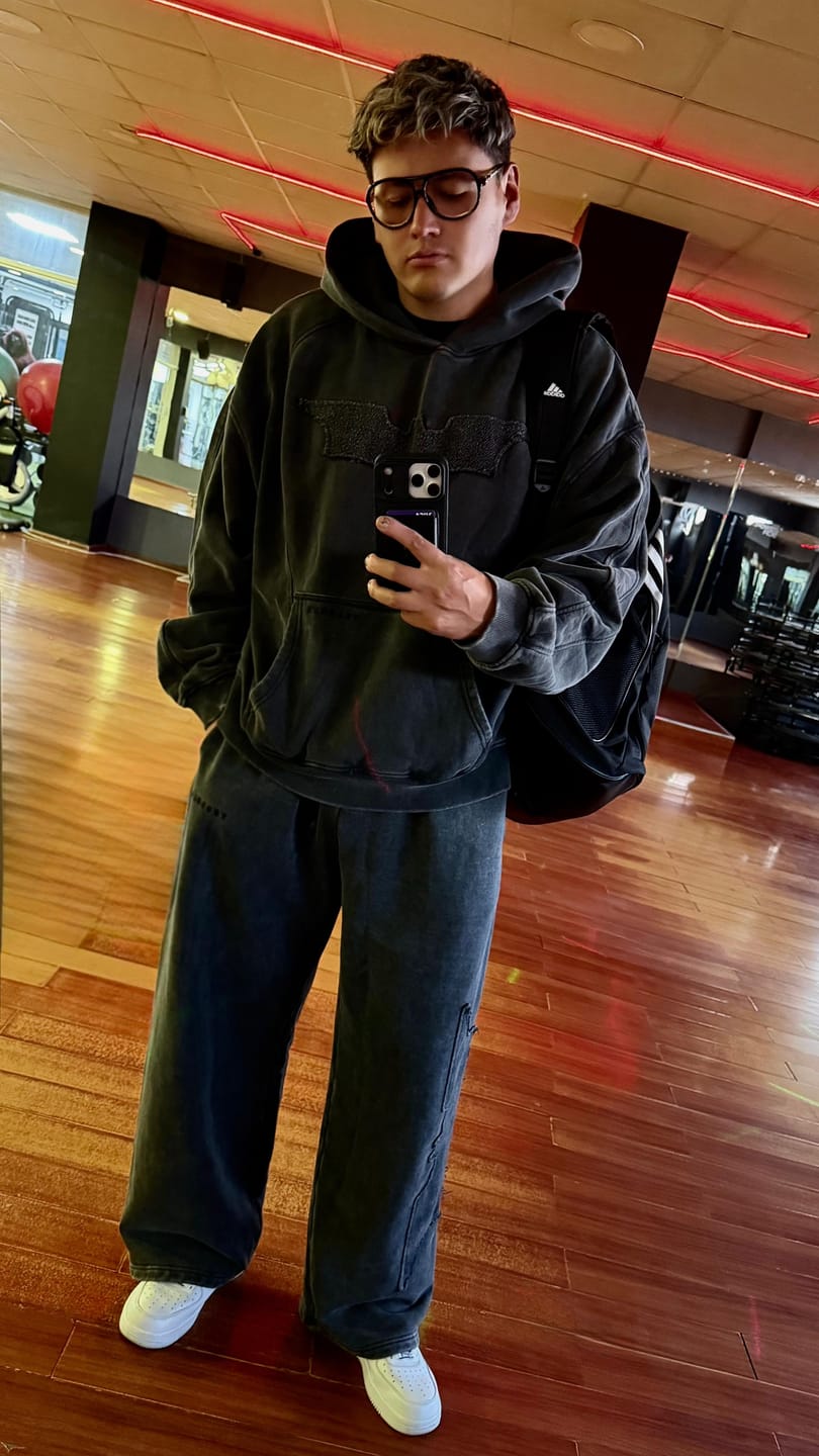 Customer photo review of 2099 - Batman Stealth Sweats