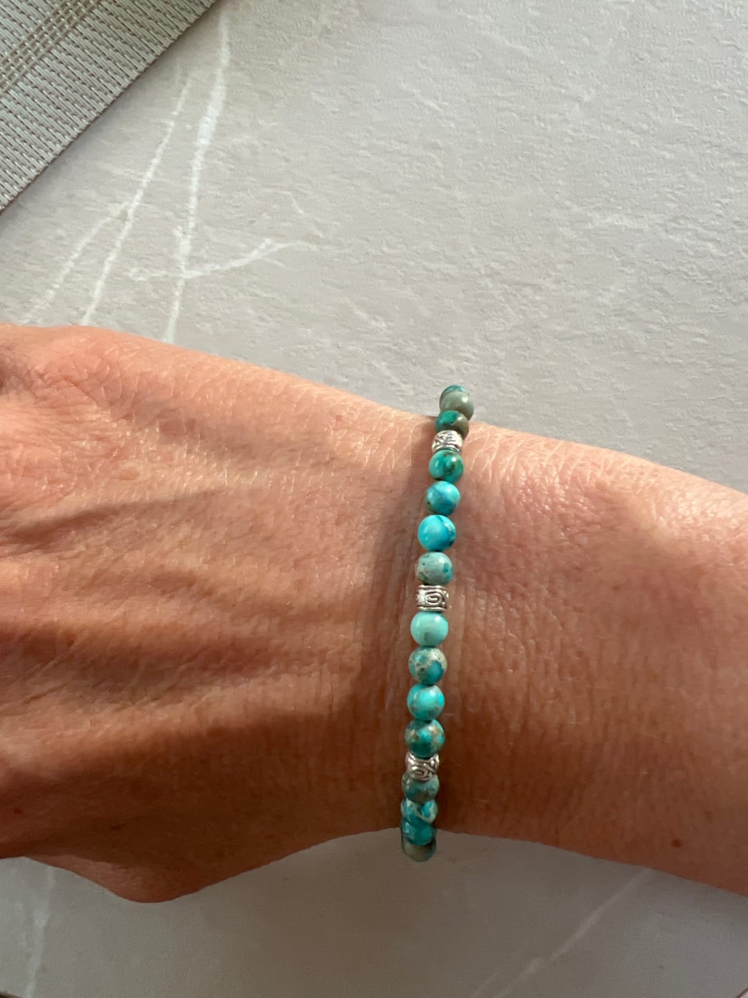 Customer photo review of Tibetisches Energie Armband - Blauer Jaspis