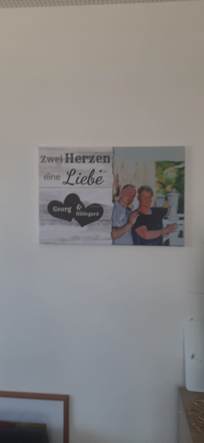 Customer photo review of Wandbild - Zwei Herzen, eine Liebe - personalisierbar