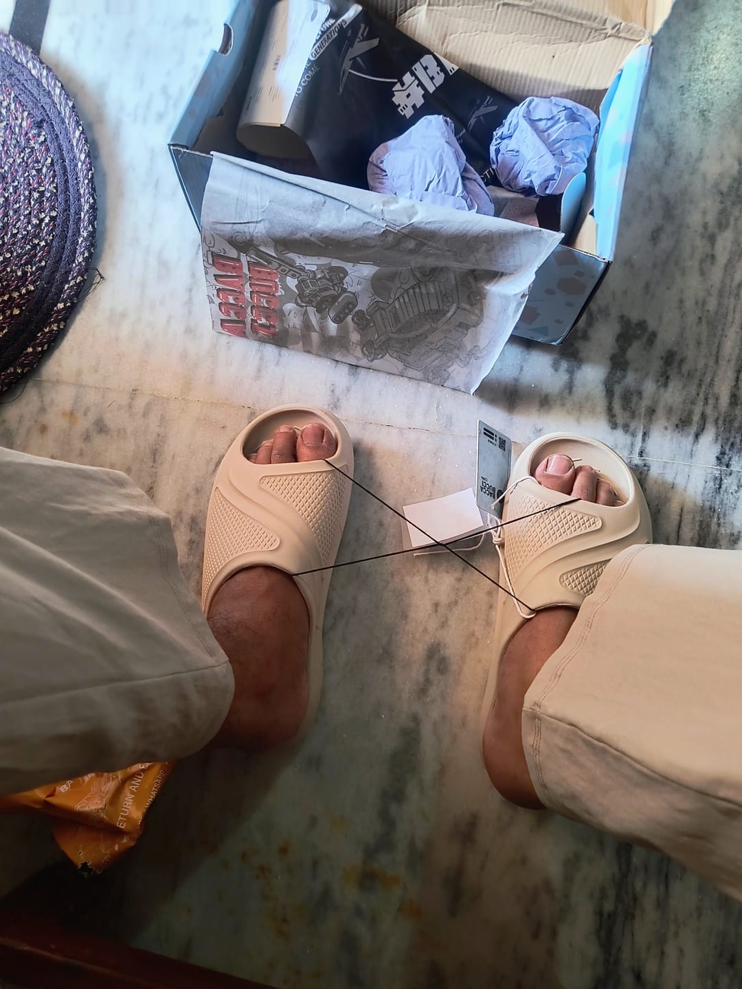 Customer photo review of Bacca Bucci Floats—Ultra Lightweight EVA Slides for Men