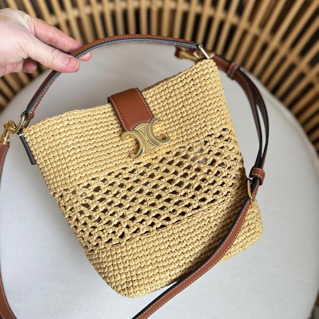Customer photo review of Medium Louise Bucket 24cm Brown Calfskin Beige Raffia