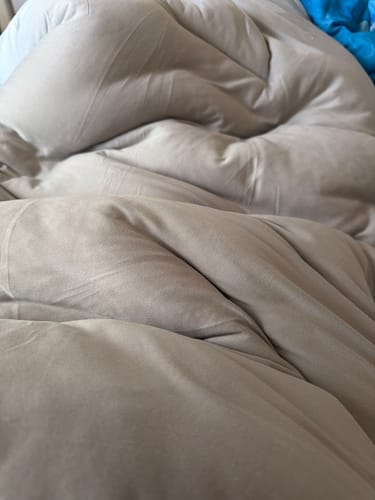 Customer photo review of MarshMellow Comforter