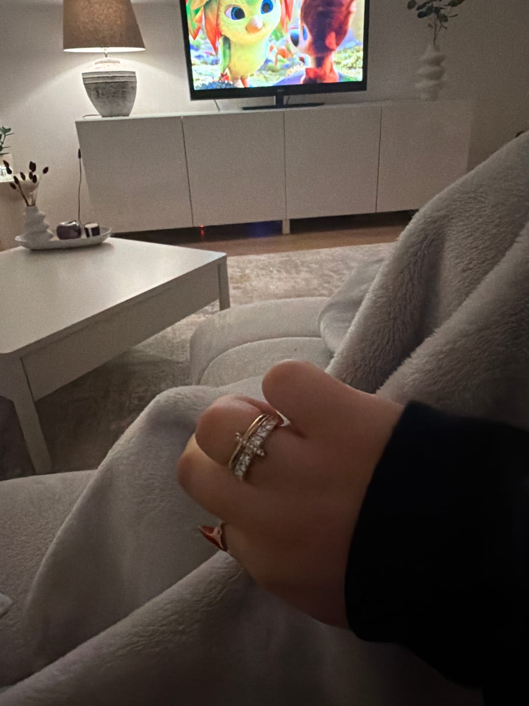 Customer photo review of Square Pave Infinity Flow Ring 14K Vergoldet