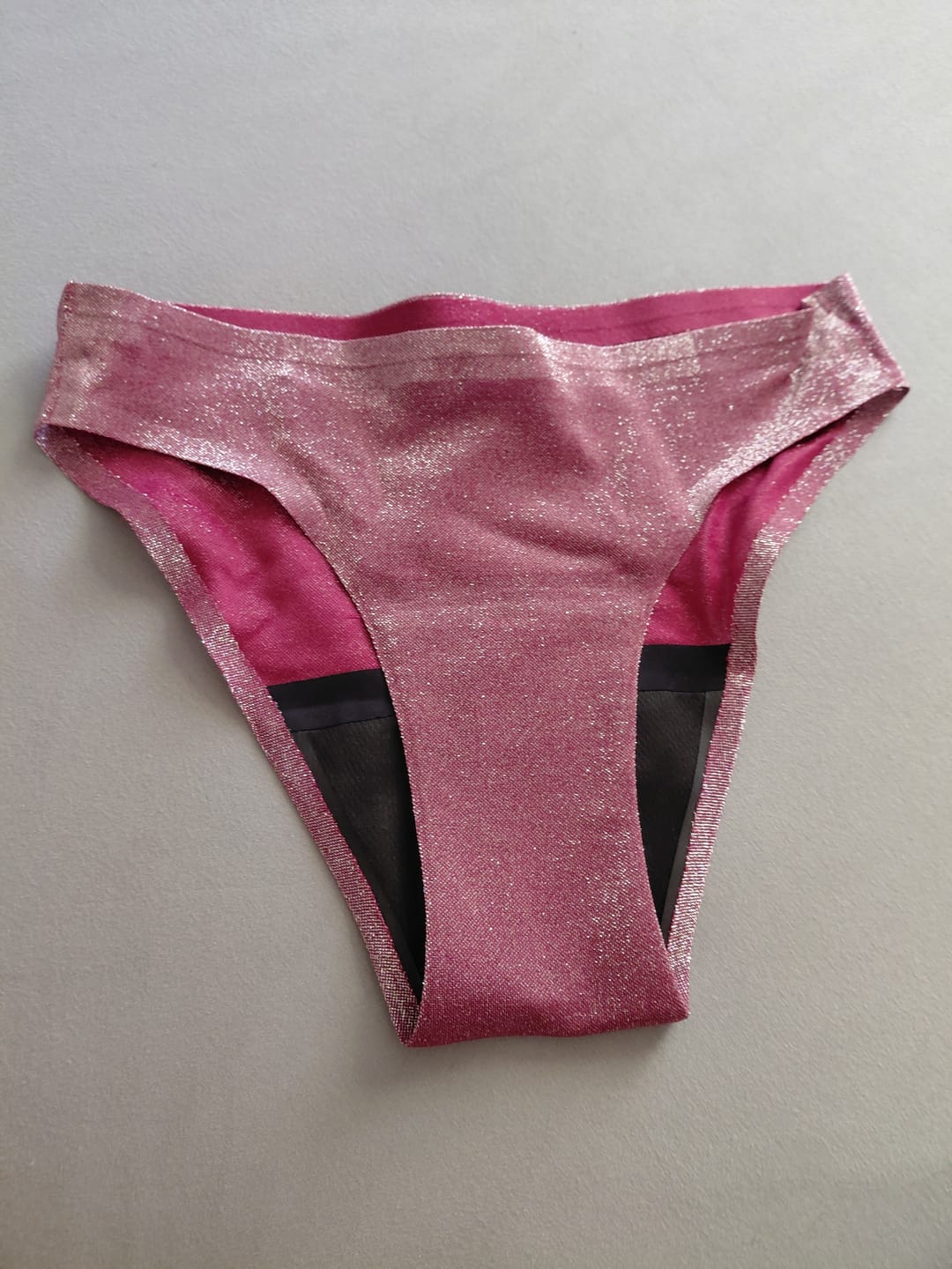 Customer photo review of Amaryllis - seamless Glitzer-Periodenslip