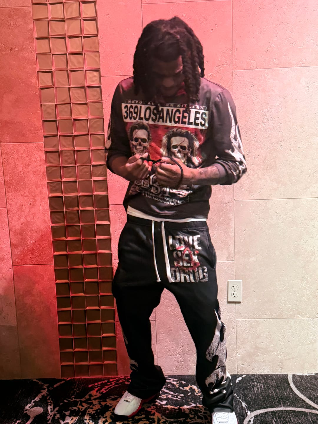 Customer photo review of Natural Born Long-Sleeve T-Shirt & Flare Sweatpants Full Set