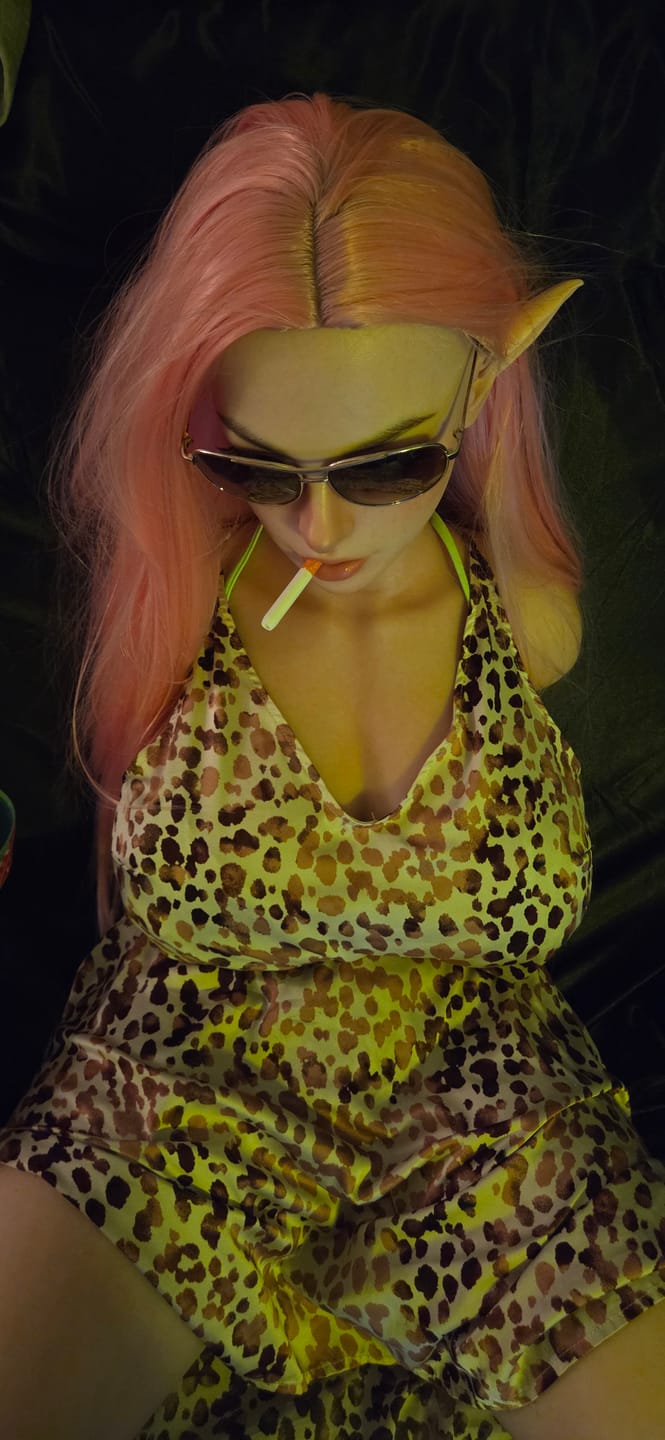 Customer photo review of Nadia Voss: Silicone Sex Doll Torso