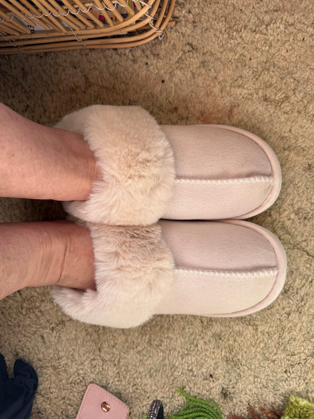 Customer photo review of Nordic Comfy Slippers
