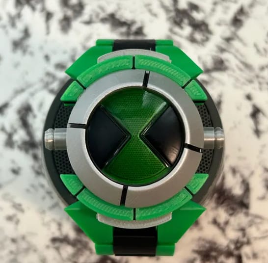 Customer photo review of Ben 10: Alien Force The Omnitrix Wearable Replica (Touch Sensing)