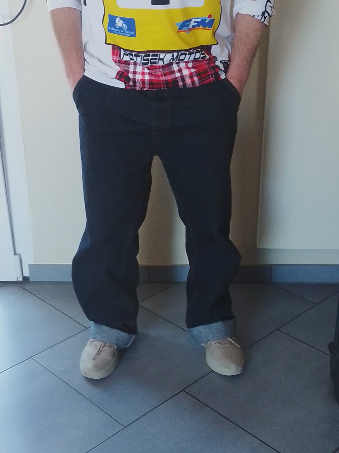 Customer photo review of 16.5OZ Classic Wide-Leg jeans