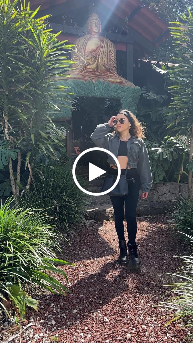 Customer video review of Midi Emma Convertible Tote