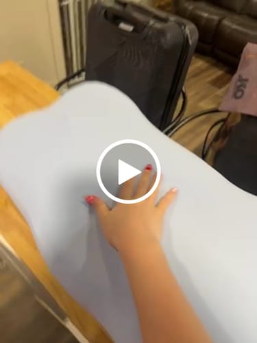 Customer video review of CloudAlign™ Pillow