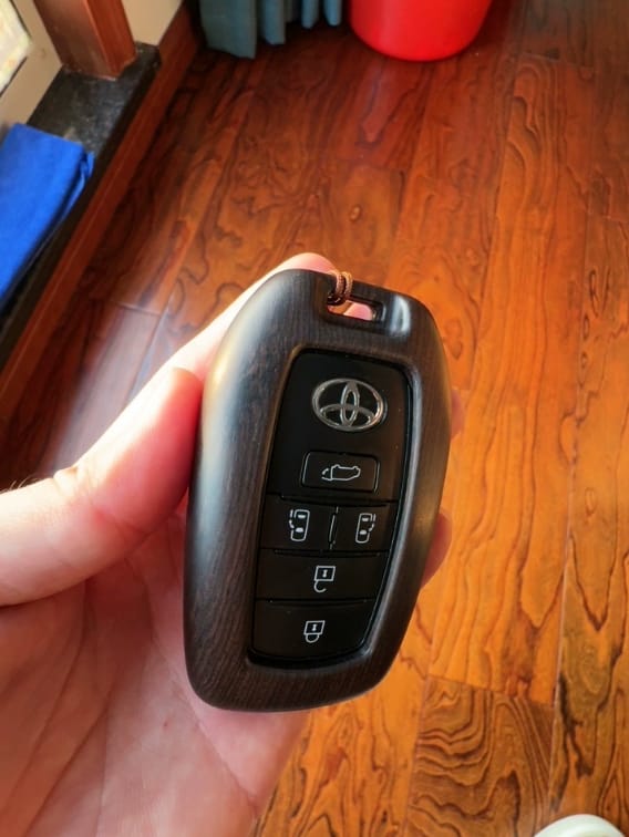 Customer photo review of Wood Toyota Key Cover Case