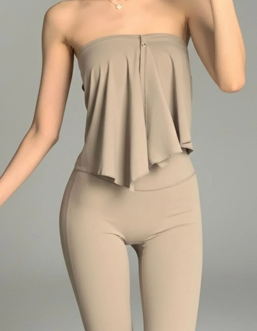 Customer photo review of Kylie Yoga Set