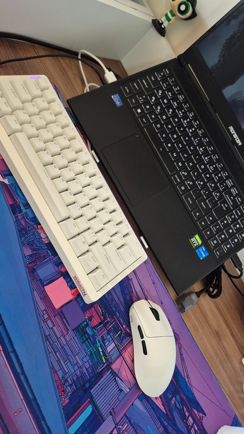 Customer photo review of ATK Blazing Sky F1 V2 Wireless Mouse
