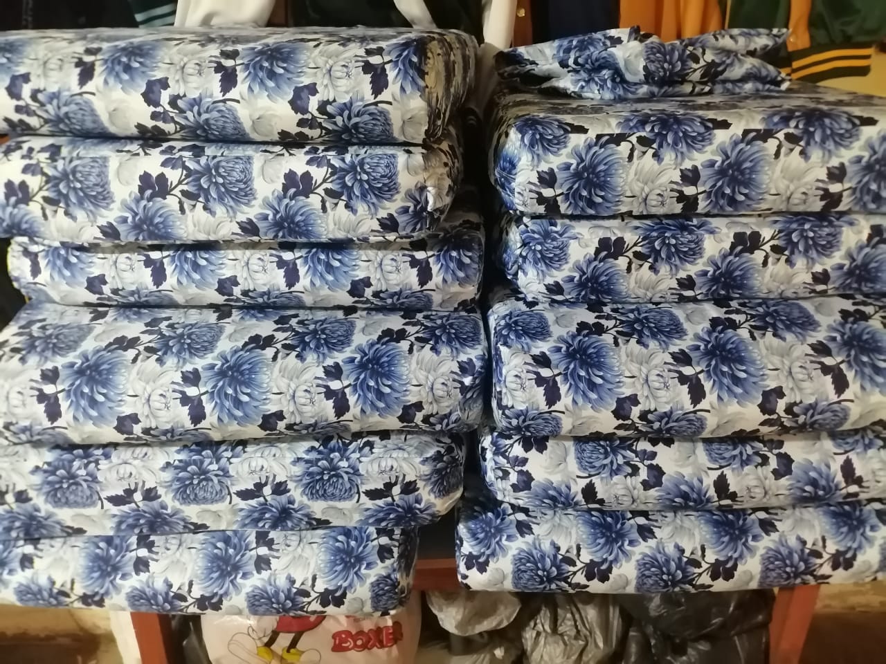 Customer photo review of Printed Mini Matt Blue Delft