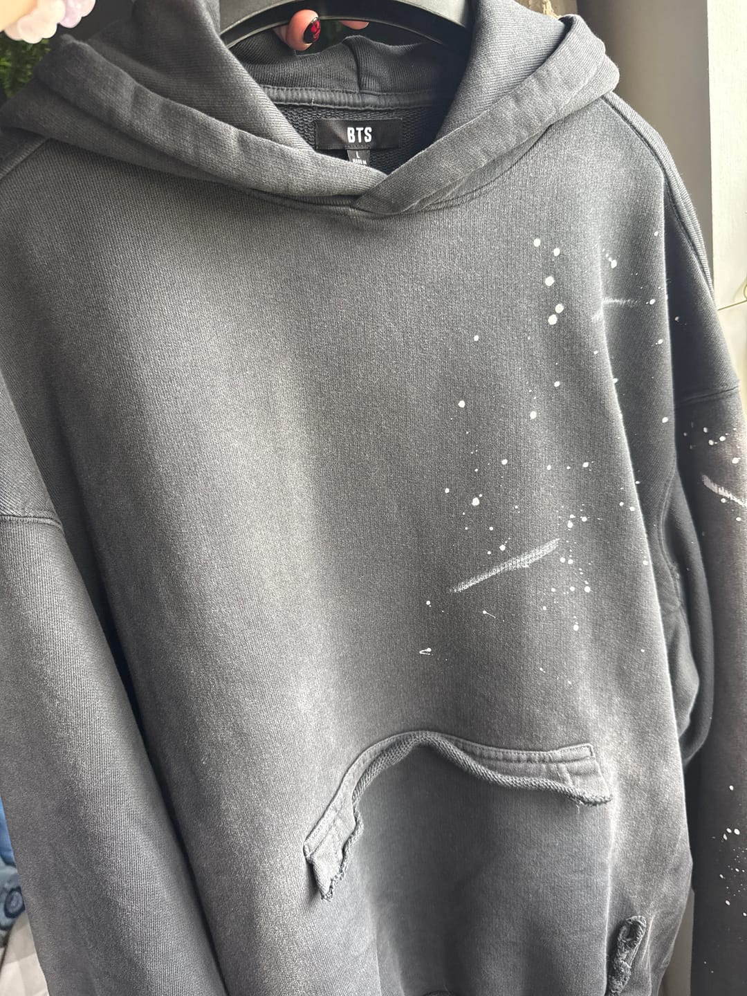 Customer photo review of [2ND PRE-ORDER] BTS - ARIRANG OFFICIAL MD HOODIE BLACK
