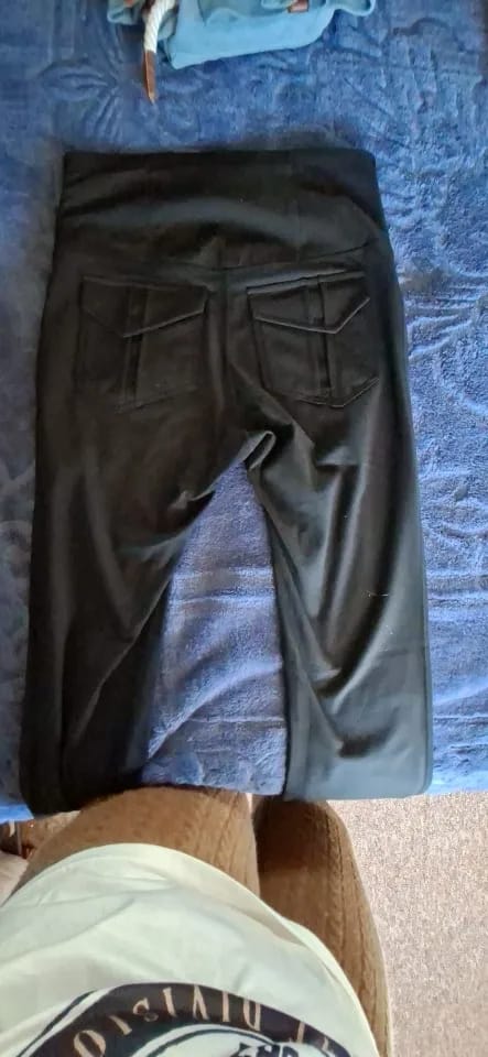 Customer photo review of Women's High Waisted Flared Yoga Pants with Pockets Tummy Control Bootcut Leggings for Gym Fitness Casual Wear