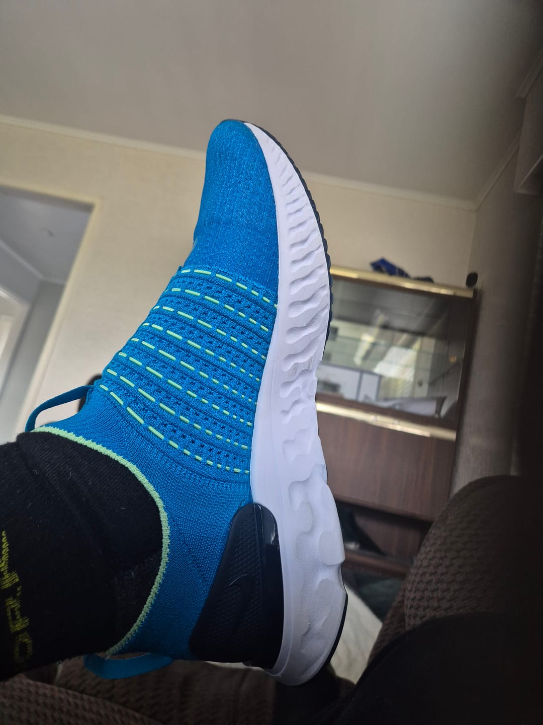 Customer photo review of Nike React Phantom Run Flyknit 2 Blue Orbit