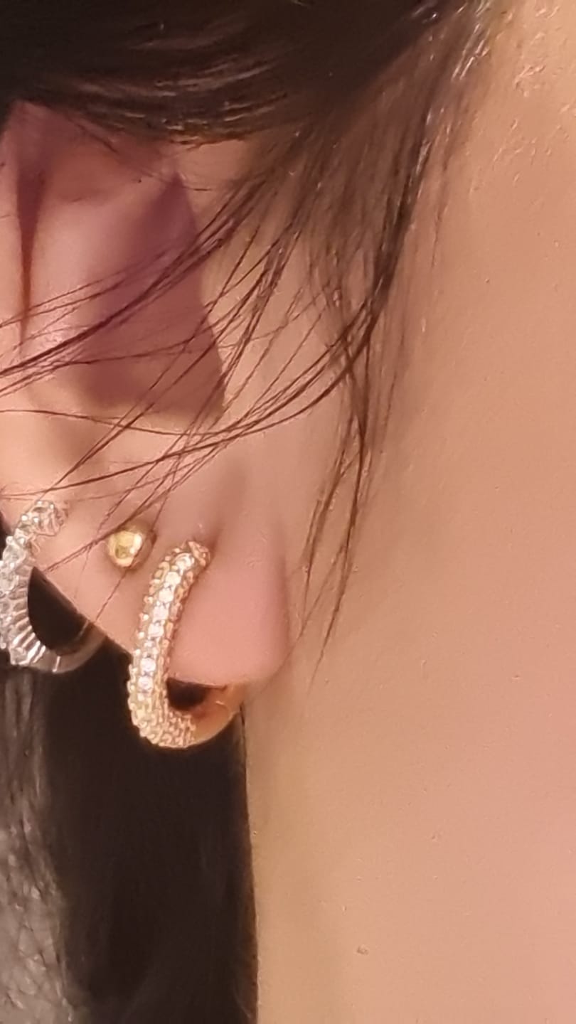 Customer photo review of Pendientes Lateral Brillante