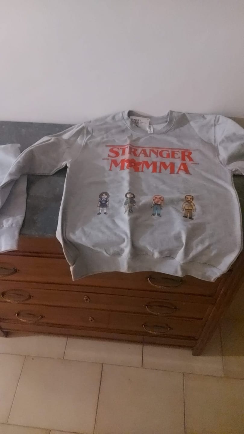 Customer photo review of stranger mamma - shirt unisex
