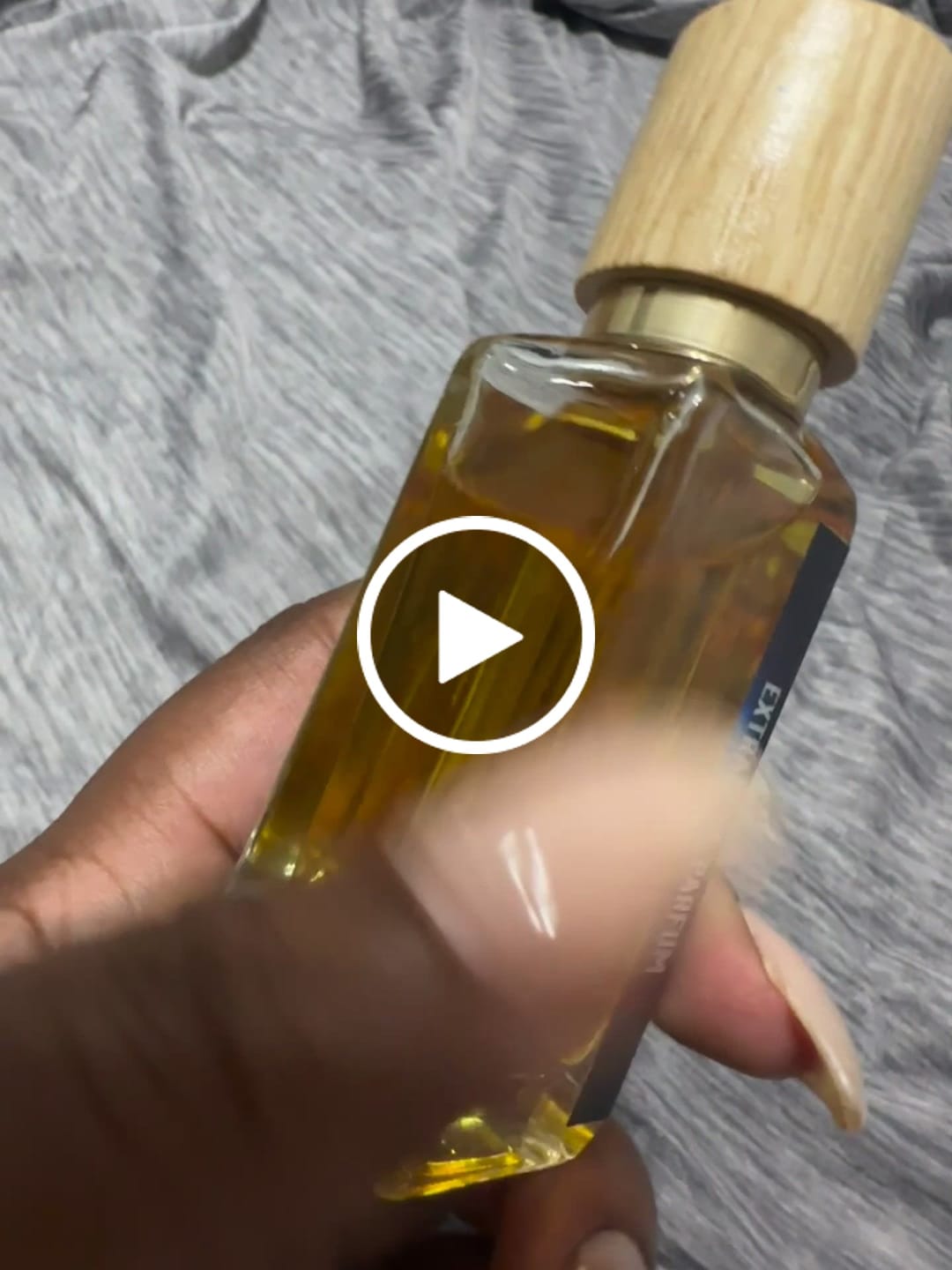 Customer video review of Gourmand Illusion
