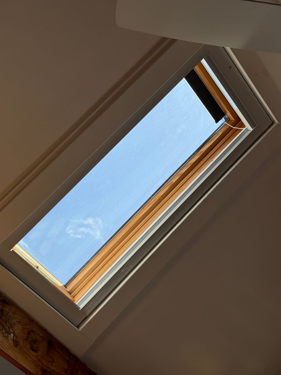 Customer photo review of SmartWings Motorized Premium Skylight Cellular Shades Hazel