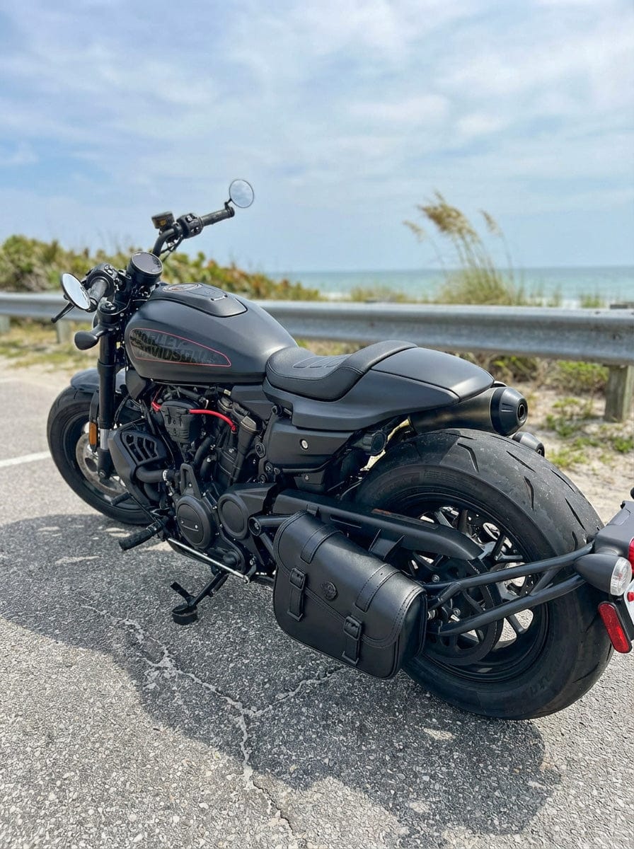 Customer photo review of 7L - Skold Leather Motorcycle Swing Arm Bag (Left Only) for Harley Sportster S (RH1250S)
