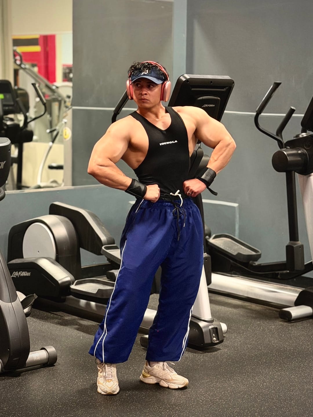Customer photo review of 2113 - Foundation Track Pants