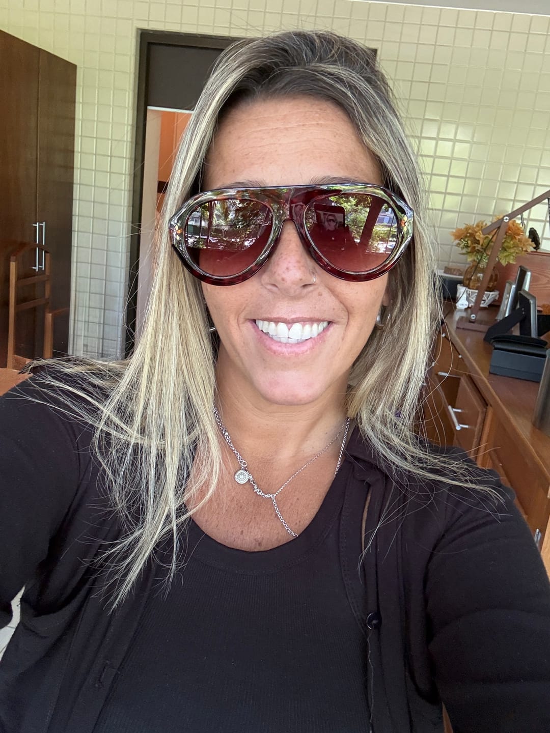 Customer photo review of Óculos Miranda