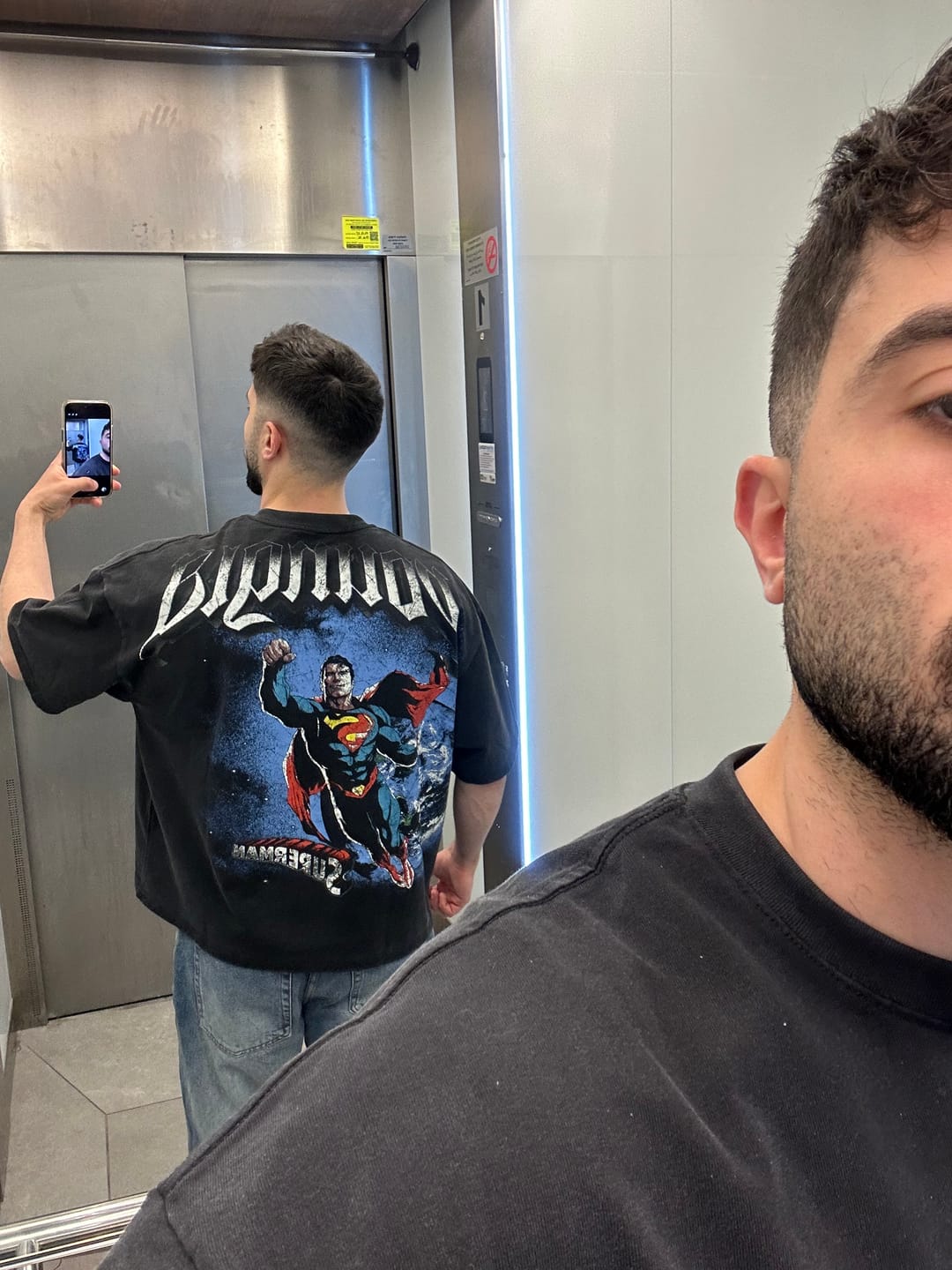 Customer photo review of 4064 - Superman Huge Tees