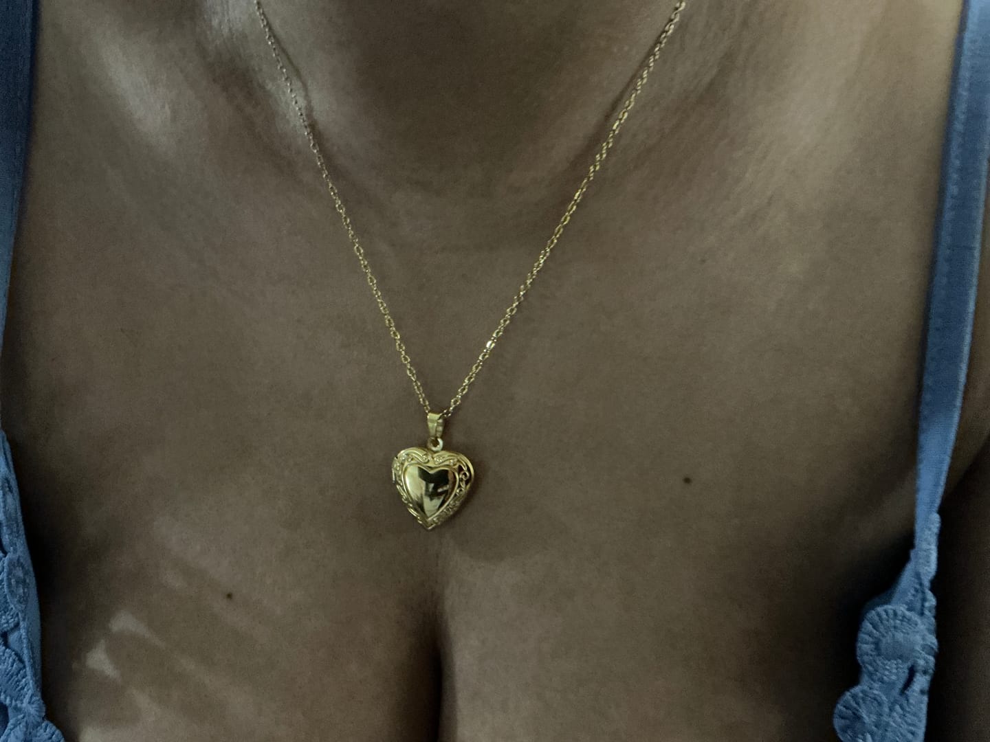 Customer photo review of Heart Locket Necklace Photo Pendant