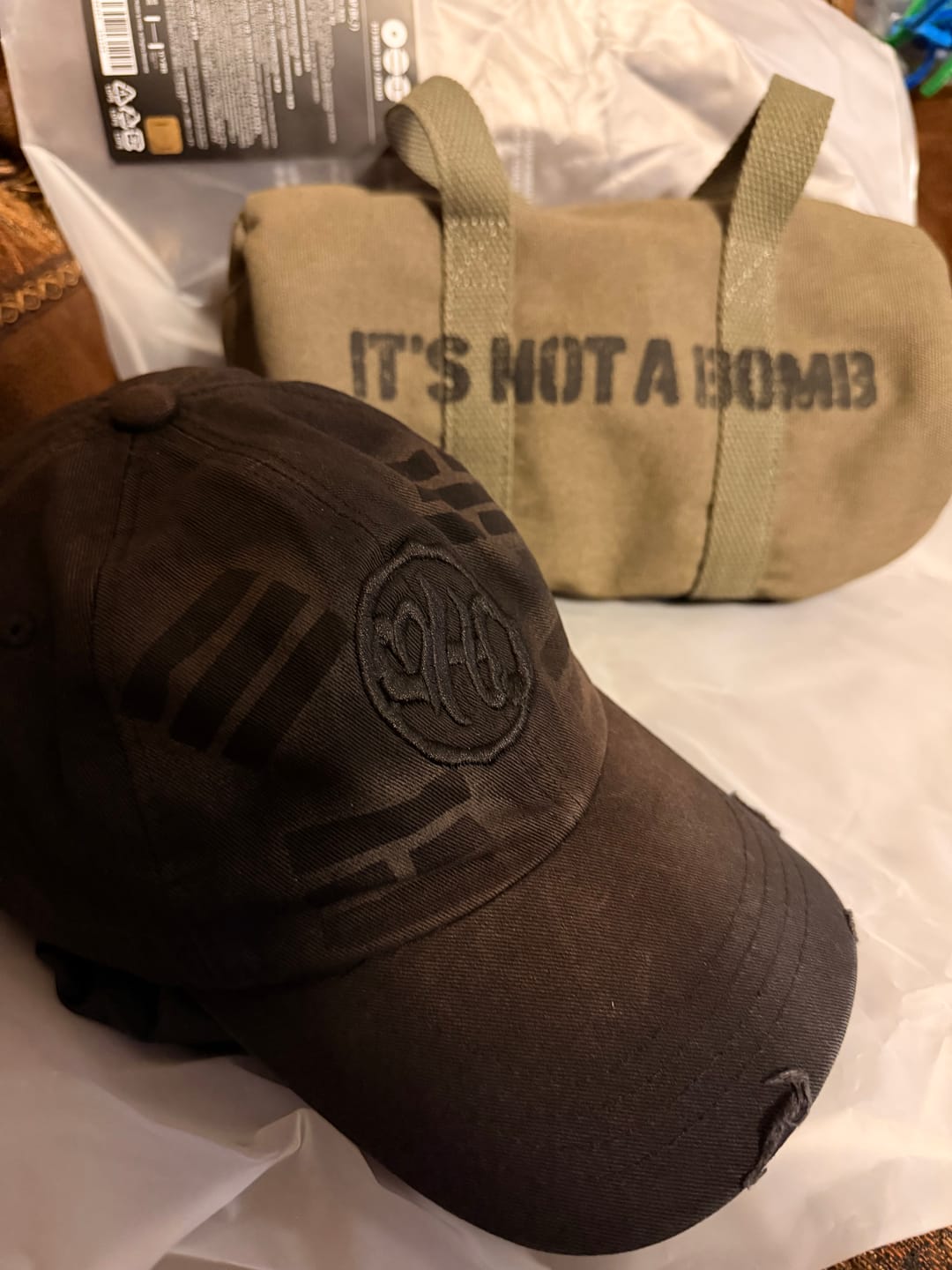Customer photo review of BTS - ARIRANG WORLD TOUR OFFICIAL MD OFFICIAL LIGHT STICK BAG